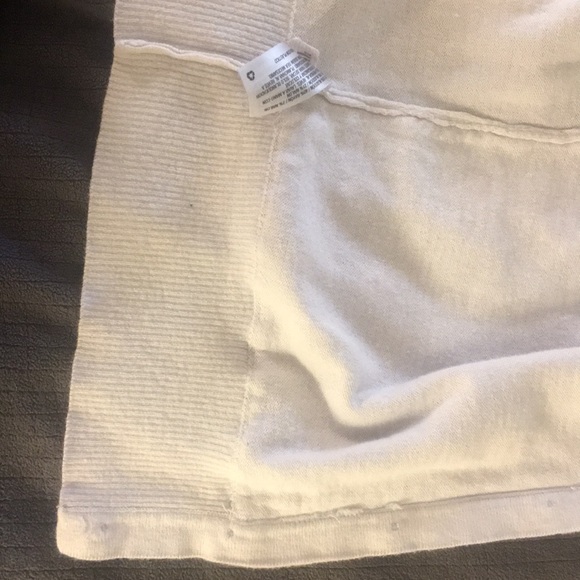 White lace sweater - Picture 6 of 7